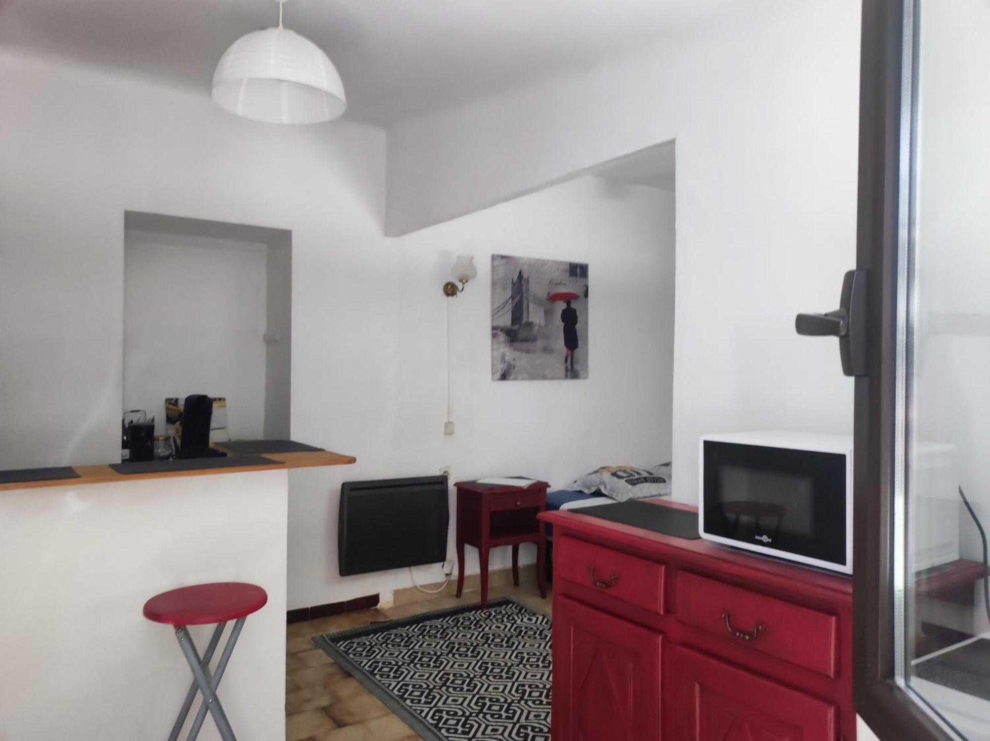 Apartament Ingrid Mary Nîmes Pokój zdjęcie