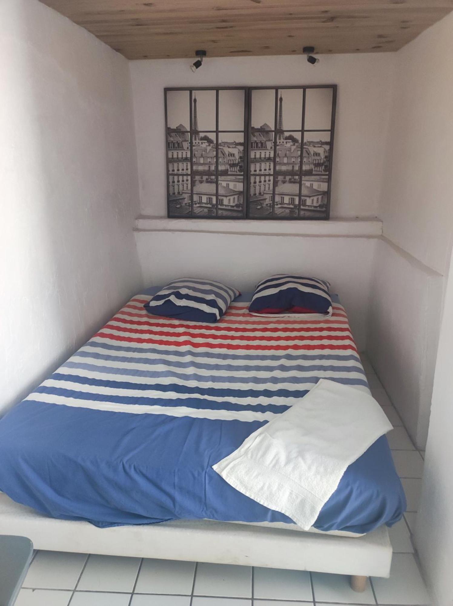 Apartament Ingrid Mary Nîmes Pokój zdjęcie