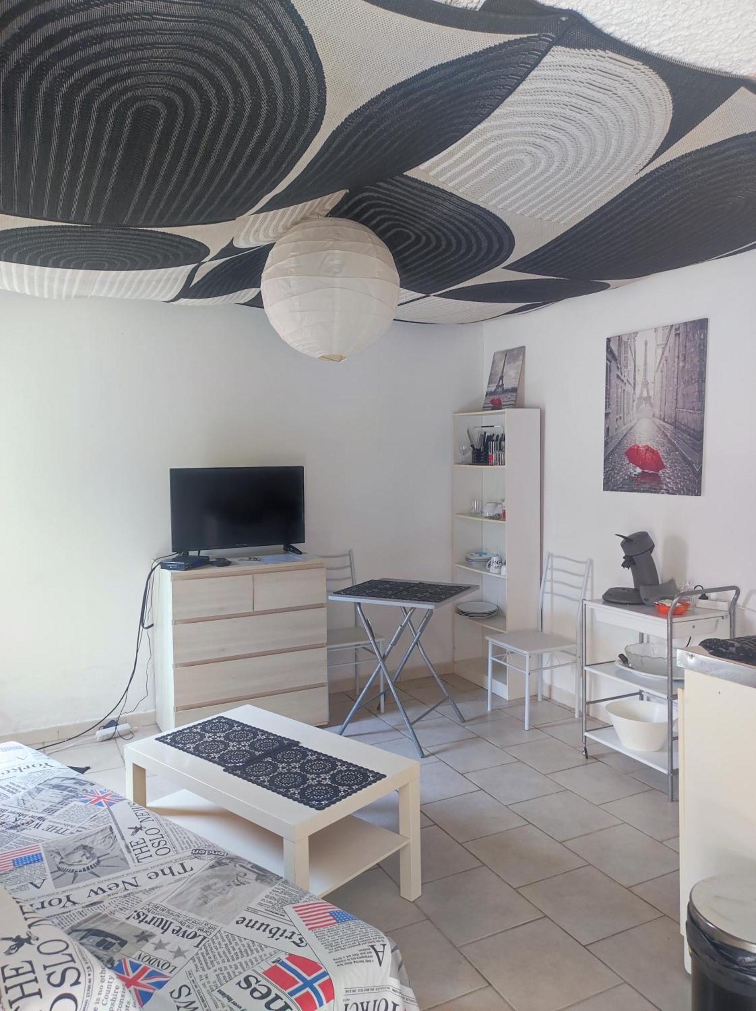 Apartament Ingrid Mary Nîmes Zewnętrze zdjęcie