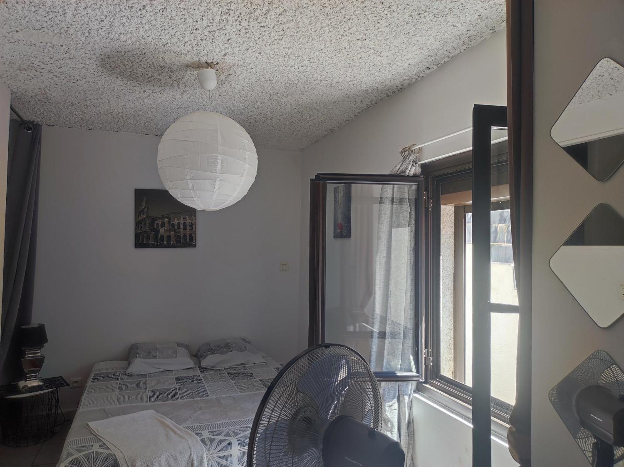 Apartament Ingrid Mary Nîmes Pokój zdjęcie