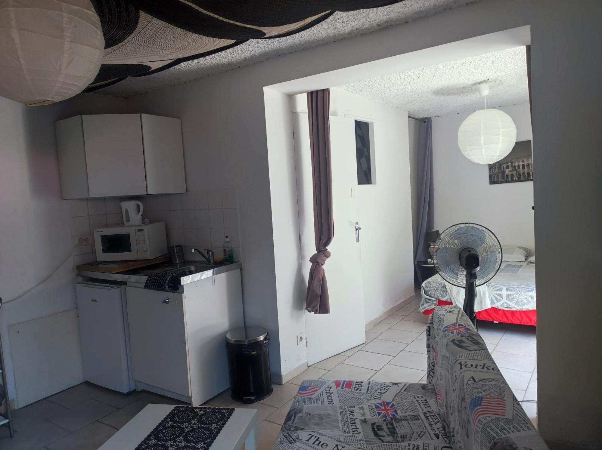Apartament Ingrid Mary Nîmes Pokój zdjęcie